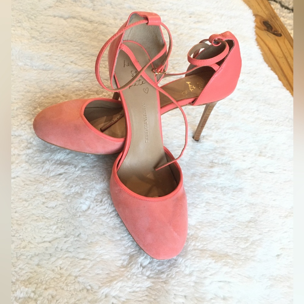 Banana Republic Hello Sole Mate